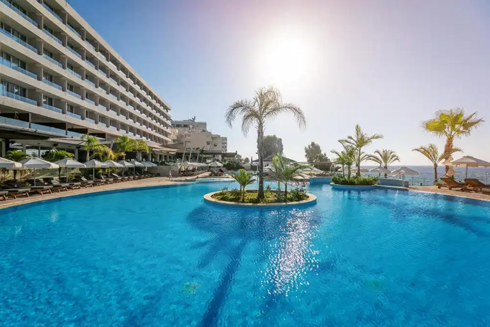 THE ROYAL APOLLONIA