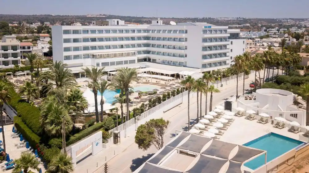 Tasia Maris Beach Hotel