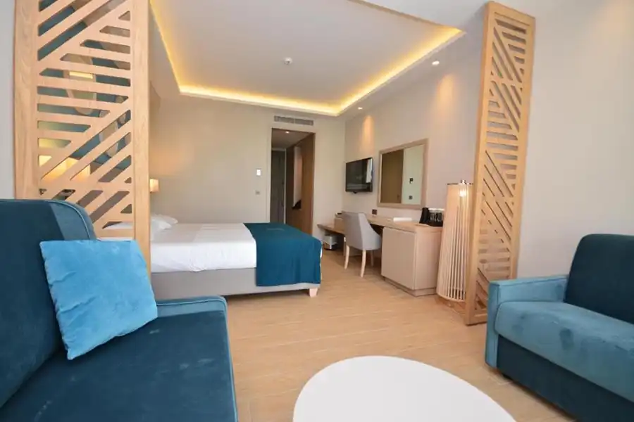 Almyros Beach Resort & Spa